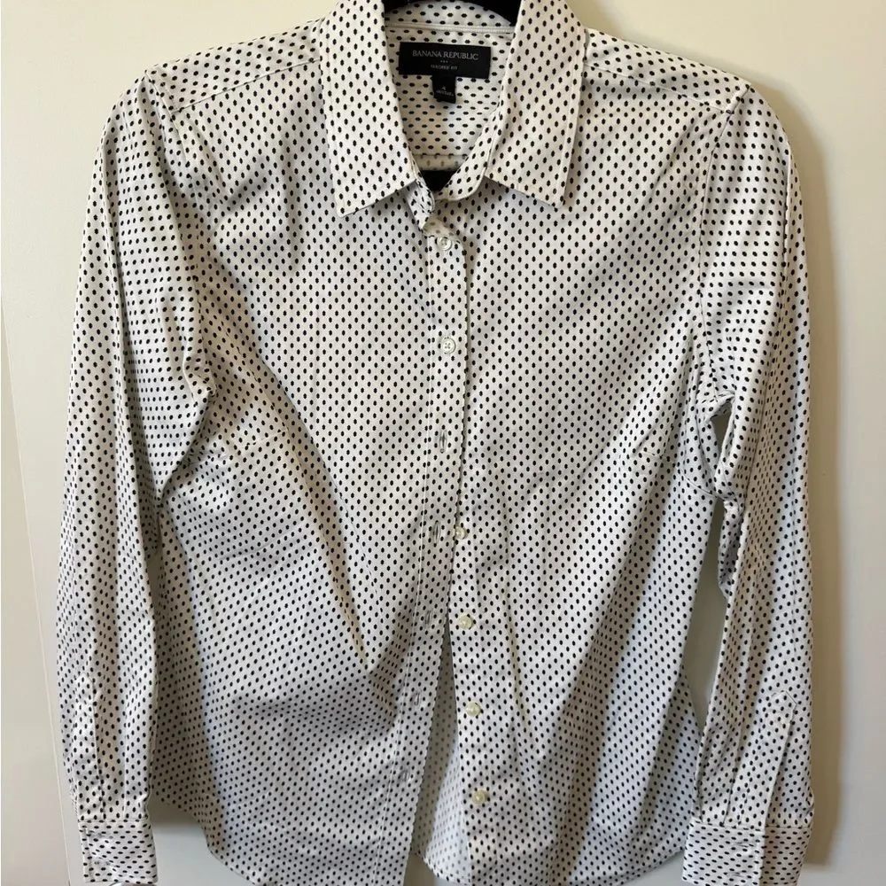 Banana Republic Dark Navy and White Patterned Shirt